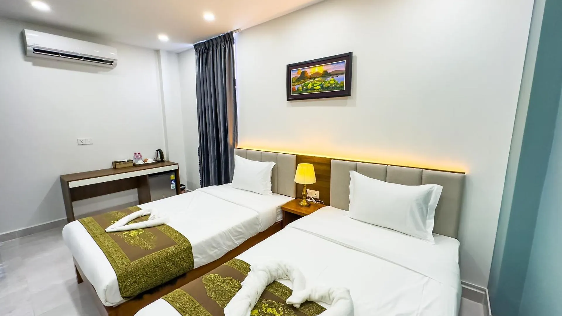 C-Hotel シアヌークビル ホテル